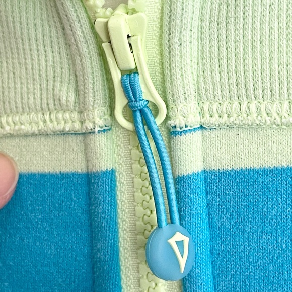 Super cute ivivva fleece lined sweatshirt hoodie jacket! - Picture 7 of 11